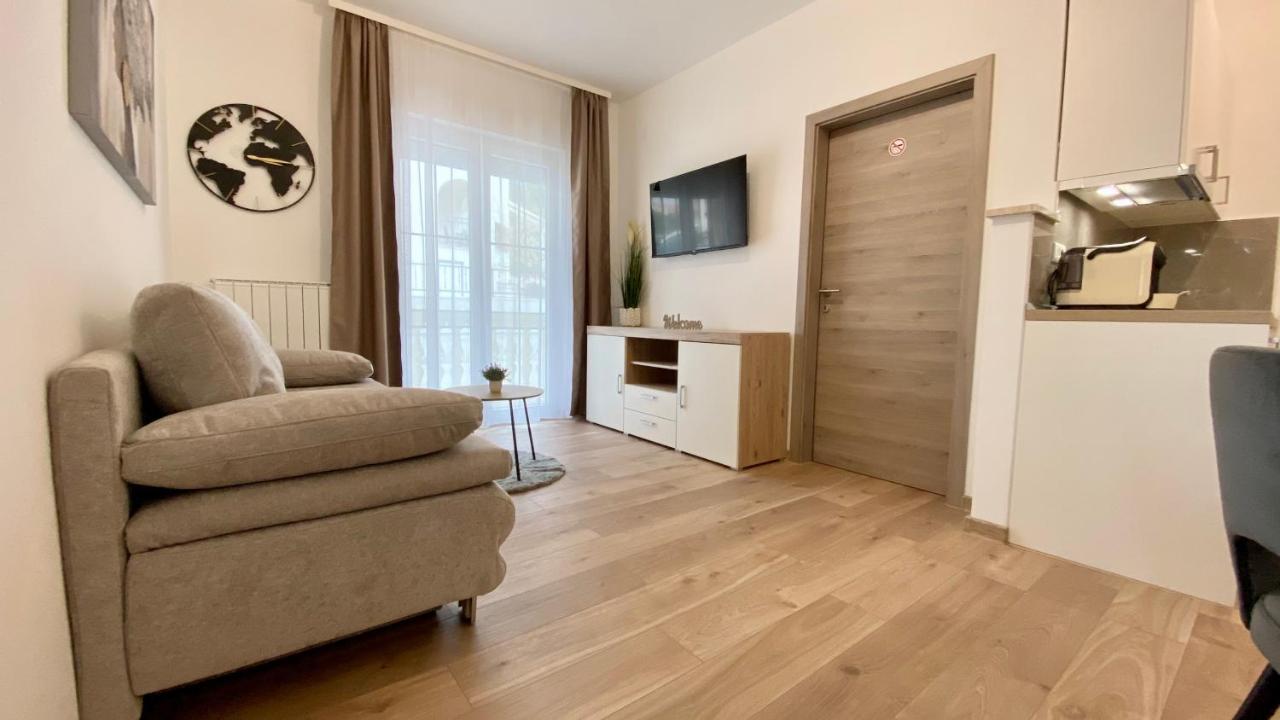 Apartment Komljenovic Pula Exterior foto