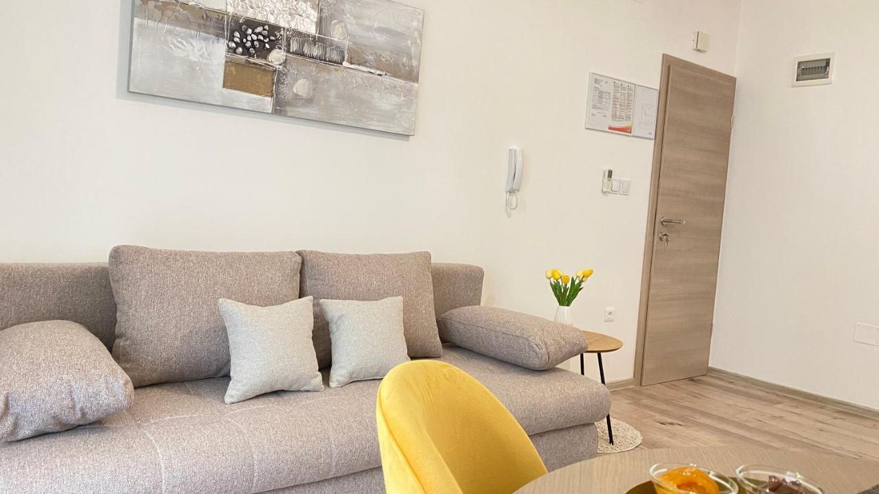 Apartment Komljenovic Pula Exterior foto